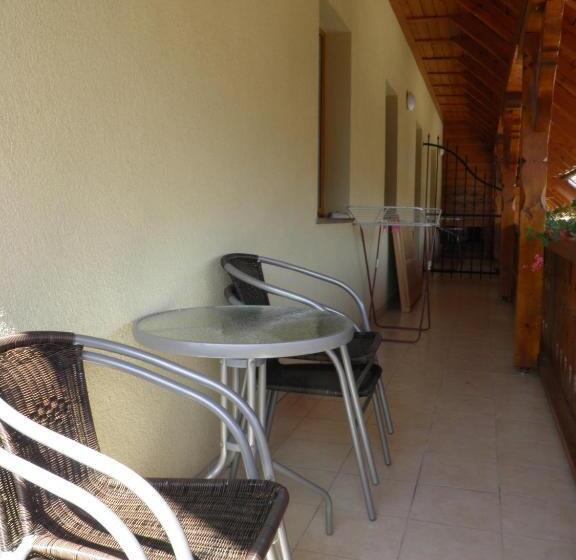 اتاق خانوادگی, Rooms & Apartments Pr Matjon
