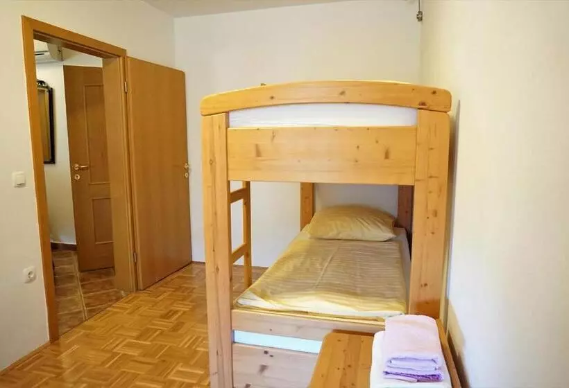 اتاق خانوادگی, Rooms & Apartments Pr Matjon