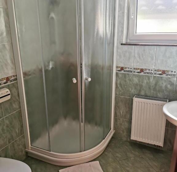 آپارتمان 1 خوابه, Rooms & Apartments Pr Matjon