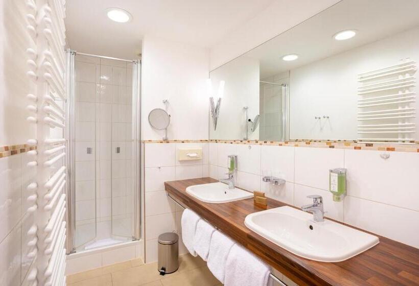 חדר סטנדרט עם מרפסת, Ringhotel Warnemünder Hof