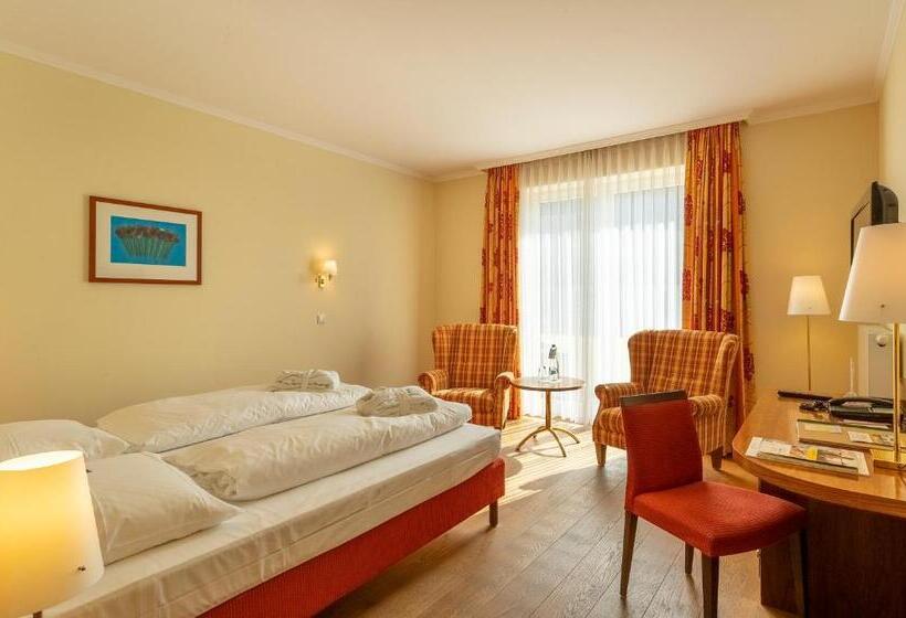 חדר סטנדרט עם מרפסת, Ringhotel Warnemünder Hof