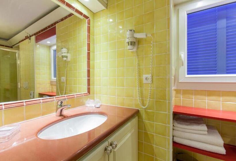 Семейный Номер Deluxe, Villa Provencale