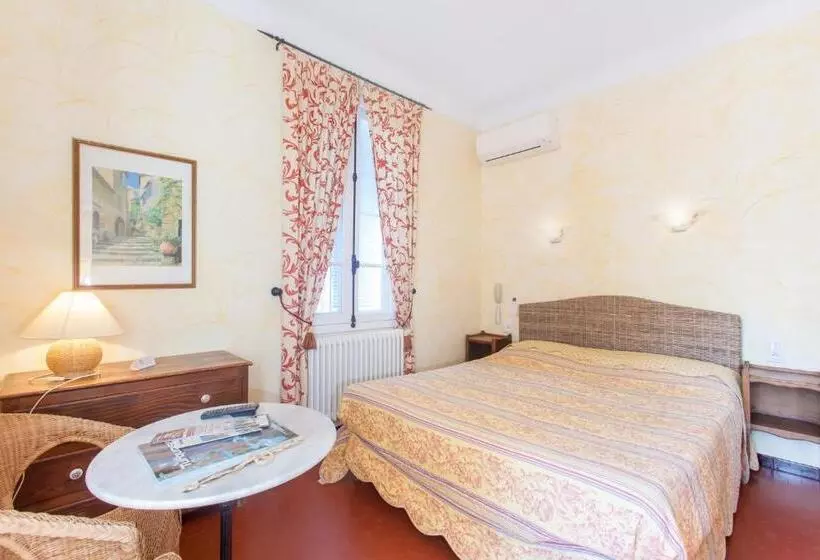 Perhehuone, Villa Provencale