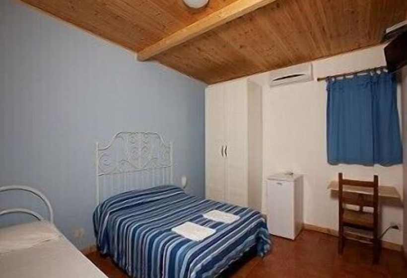 Номер Стандарт Трехместный, Torre San Vito Hotel Villaggio