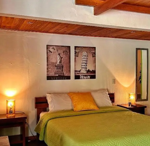 スタンダード４人部屋, Avalon Hotel Campestre