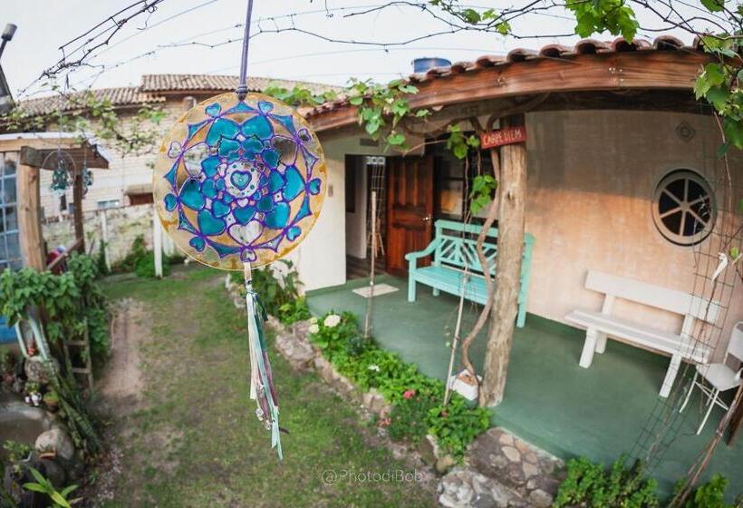 Családi Stúdió, Pousada Amaravida