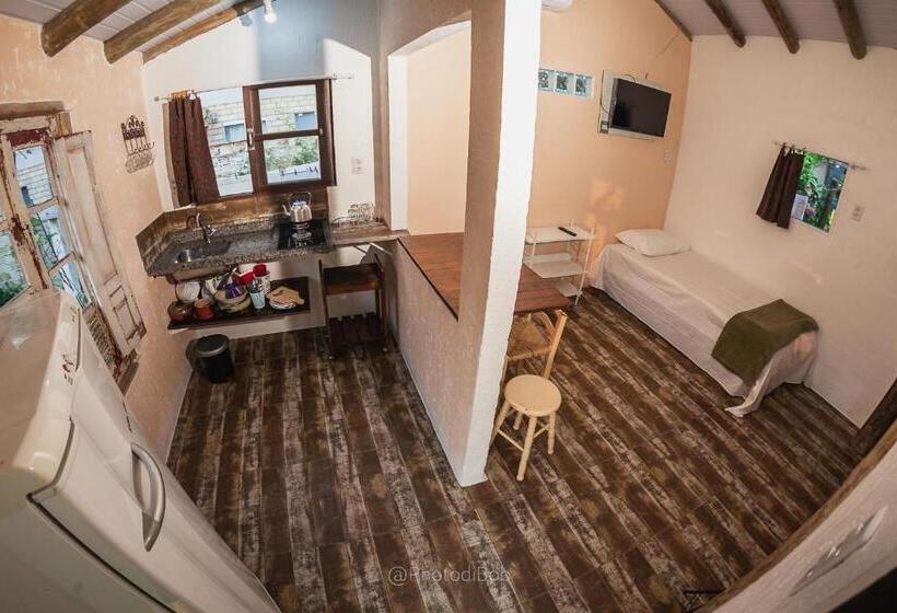 Családi Stúdió, Pousada Amaravida