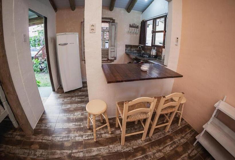 Családi Stúdió, Pousada Amaravida