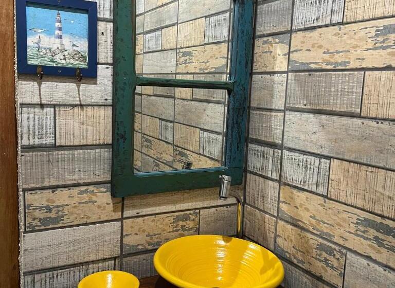 سوئیت با بالکن, Pousada Praia Do Farol