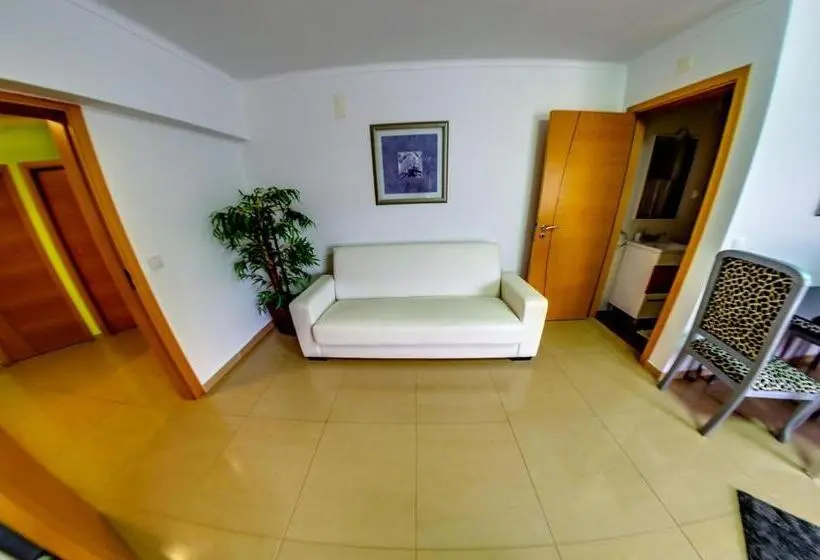 スタンダードスタジオ, Apartamentos 7 Saias   Centro