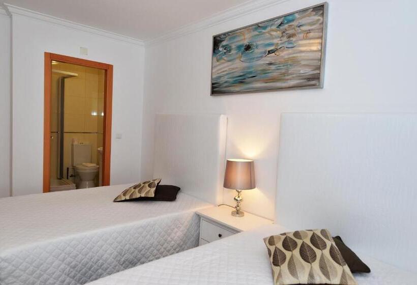 اتاق استاندارد, Apartamentos 7 Saias Centro