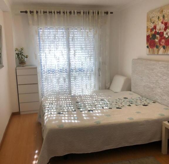 اتاق اکونومی, Apartamentos 7 Saias Centro