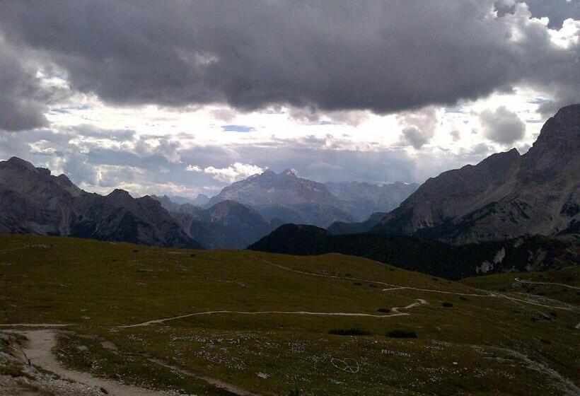 דירת חדר, Appartments Helvetia