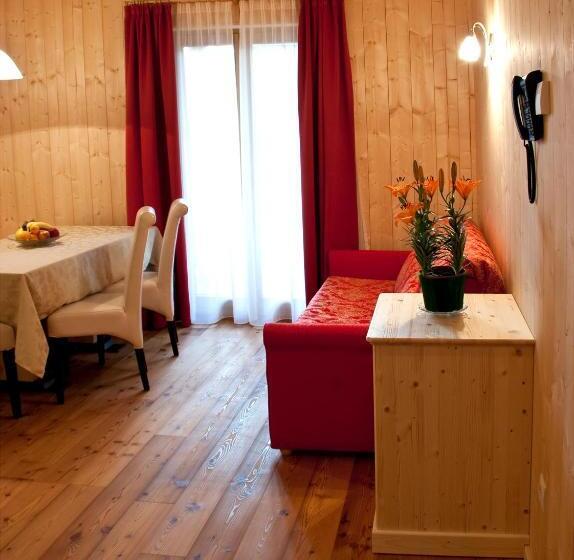 شقة غرفتين نوم مزودة بشُرفة, Appartments Helvetia