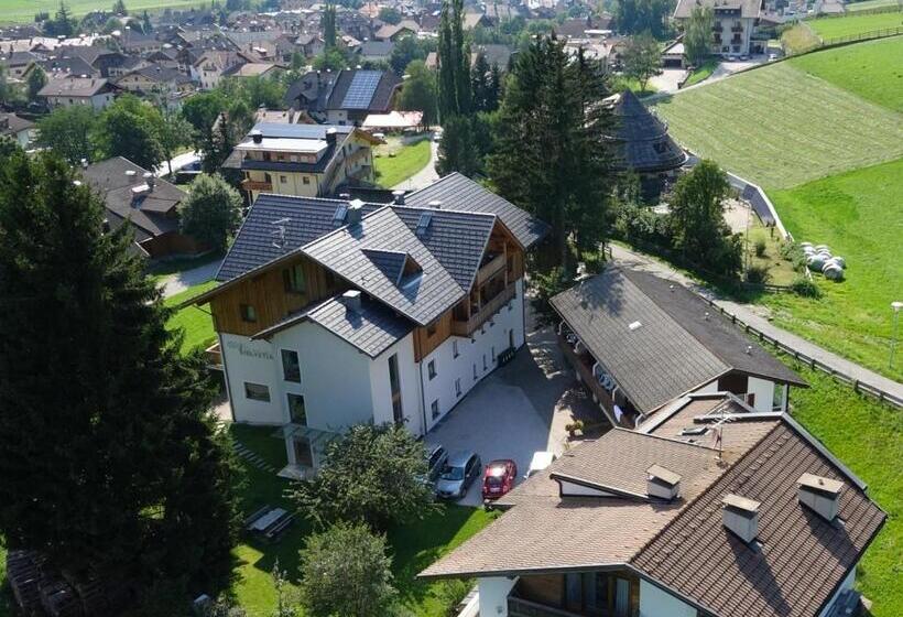 Апартаменты 1 Спальня Нижний Этаж, Appartments Helvetia