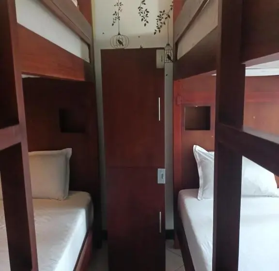 Vuode Makuusalissa, Andorra Tourist Resort Anuradhapura