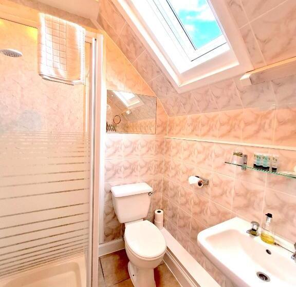 اتاق خانوادگی, Corriemar House