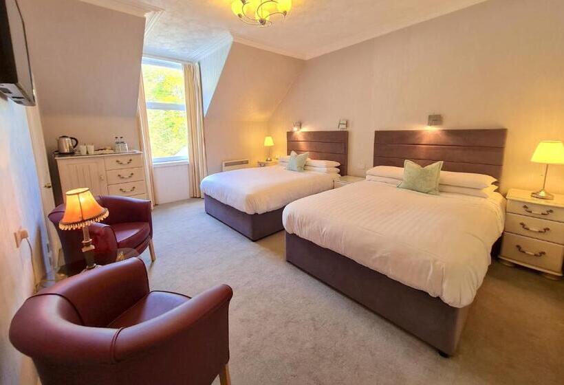 اتاق خانوادگی, Corriemar House