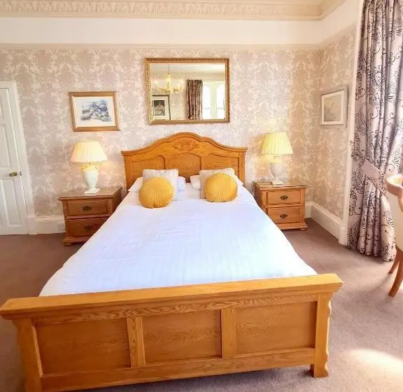 اتاق استاندارد با تخت بزرگ, Corriemar House