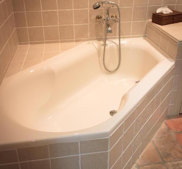 Дом 2 Спальни, Gite Des Carmes And Spa