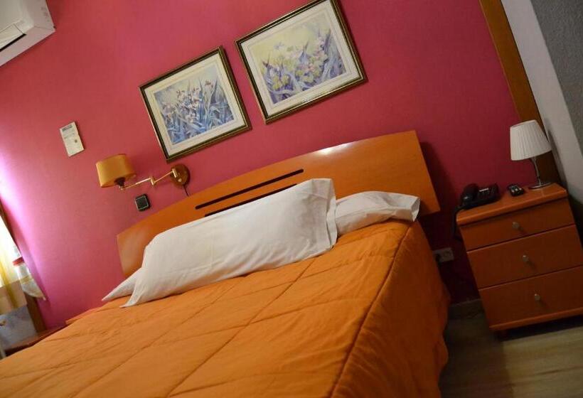 Номер Стандарт, Hostal Don Juan I