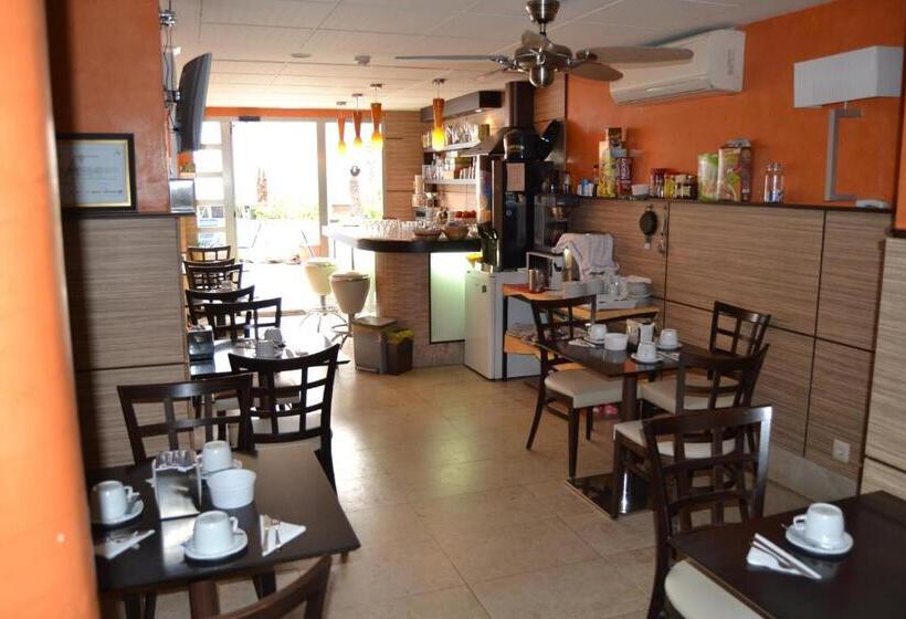 Номер Стандарт Индивидуальный Совместная Ванная, Hostal Don Juan I
