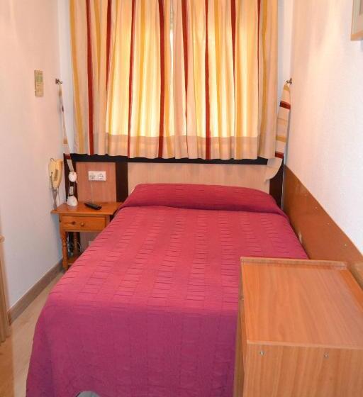 Номер Стандарт Индивидуальный Совместная Ванная, Hostal Don Juan I