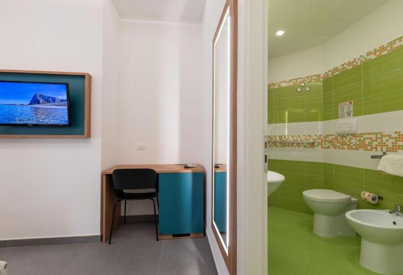 اتاق استاندارد اینتریور, Room And Breakfast Aloe