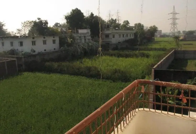 اتاق لوکس با بالکن, Suma Guest House