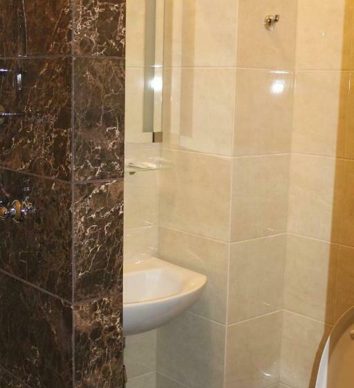 חדר סטנדרד יחיד חדר אמבטיה משותף, Non Stop Economy