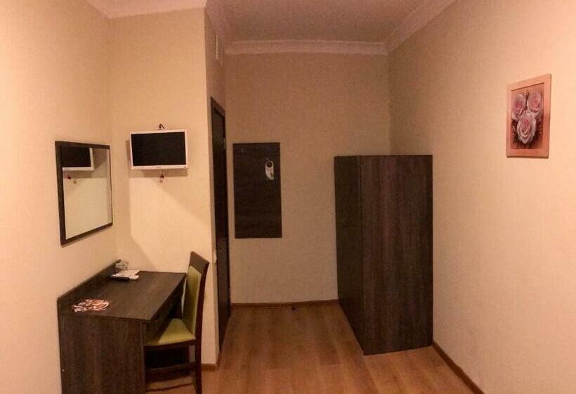 חדר סטנדרט חדר אמבטיה משותף, Non Stop Economy