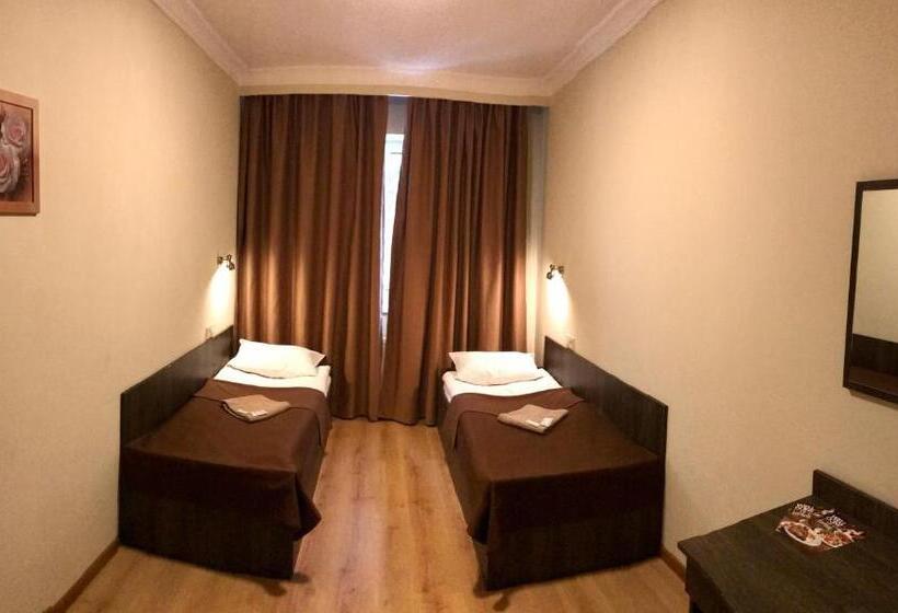 חדר סטנדרט חדר אמבטיה משותף, Non Stop Economy