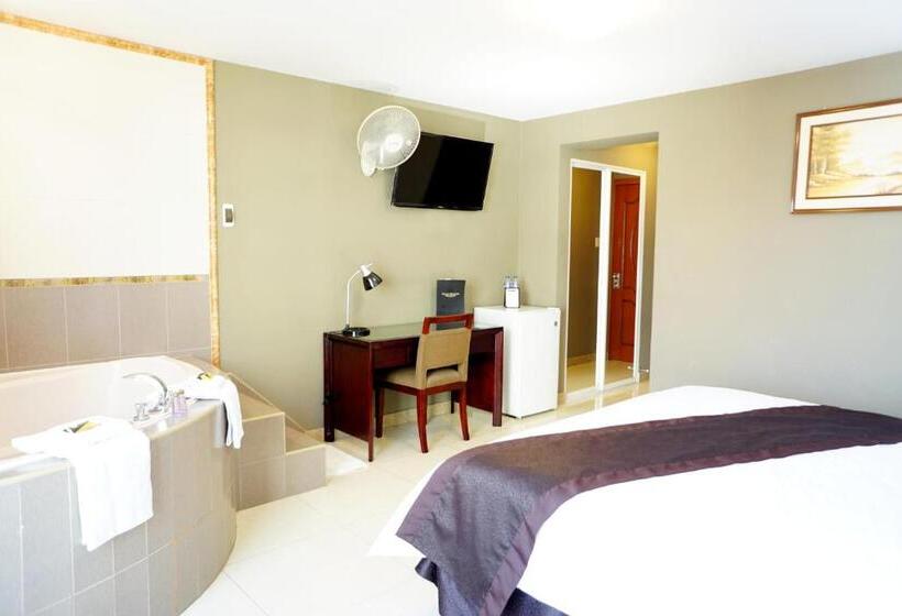 자쿠지 스위트, Gran Mundo Hotel & Suites