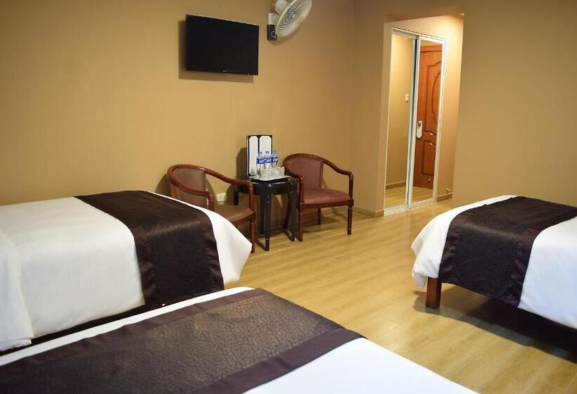 اتاق استاندارد سه نفره, Gran Mundo Hotel & Suites
