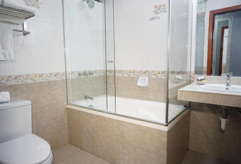 Háromágyas Standard Szoba, Gran Mundo Hotel & Suites