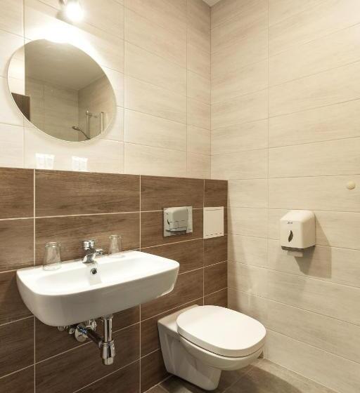 اتاق استاندارد, Old Town Trio