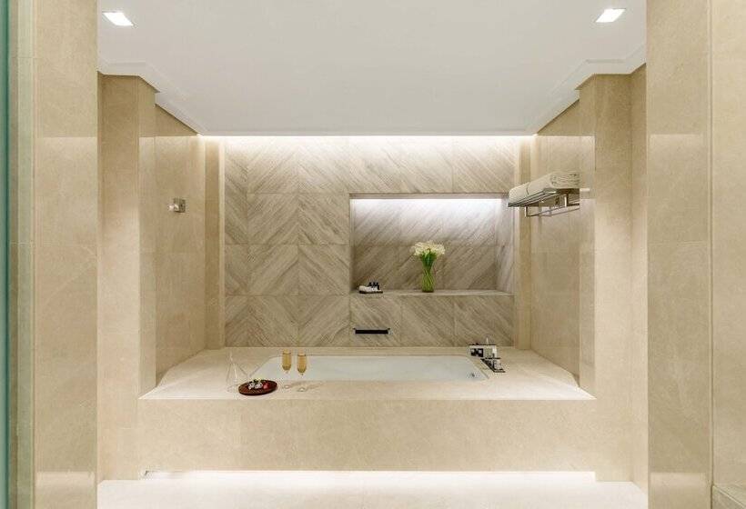 سوئیت کلوب با چشمانداز دریا, Taj Exotica Resort & Spa, The Palm, Dubai