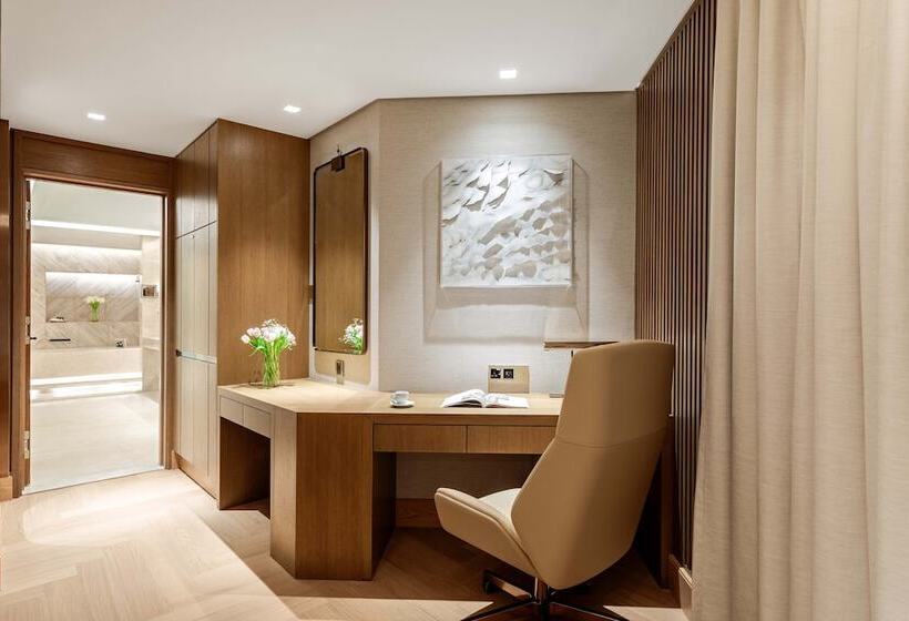 سوئیت کلوب با چشمانداز دریا, Taj Exotica Resort & Spa, The Palm, Dubai