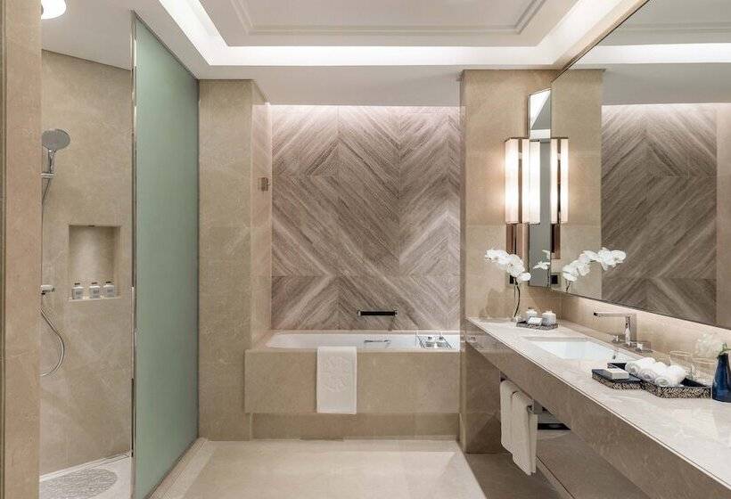 اتاق لوکس, Taj Exotica Resort & Spa, The Palm, Dubai