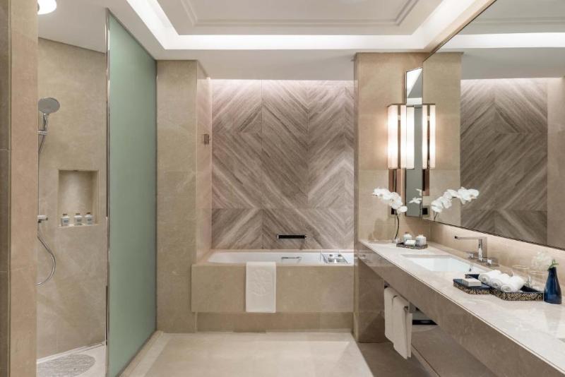 اتاق لوکس, Taj Exotica Resort & Spa, The Palm, Dubai