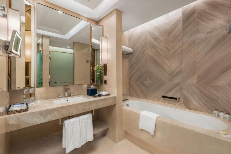 Club Room Sea View, Taj Exotica Resort & Spa, The Palm, Dubai