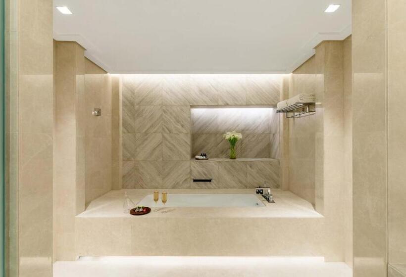 سوئیت کلوب با چشمانداز دریا, Taj Exotica Resort & Spa, The Palm, Dubai