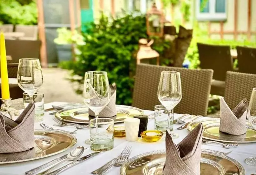 اتاق استاندارد با تخت بزرگ, Boutique Hotel & Bio Wirtshaus Schwarzer Bock