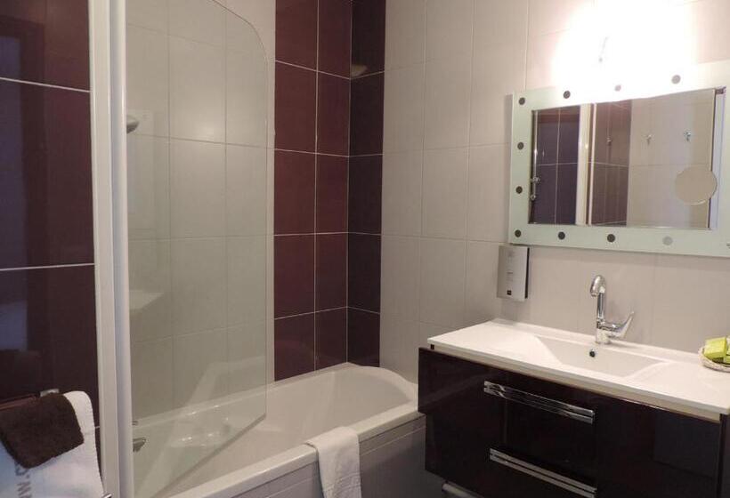 חדר סופריור עם מיטת קינג, Auv