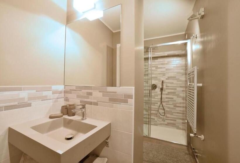 패밀리 스위트, Bristol