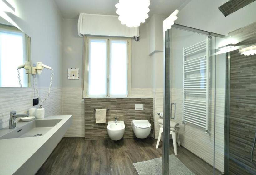 패밀리 스위트, Bristol