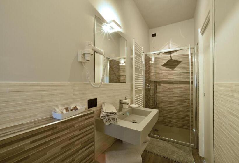 패밀리 스위트, Bristol