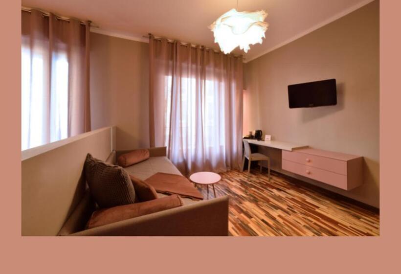 패밀리 룸, Bristol