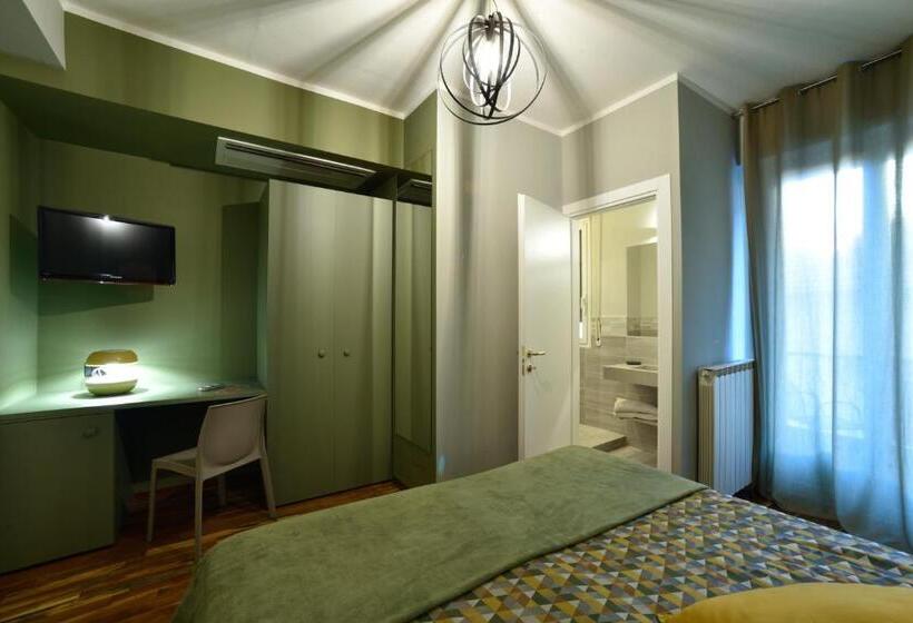 수피리어 룸, Bristol