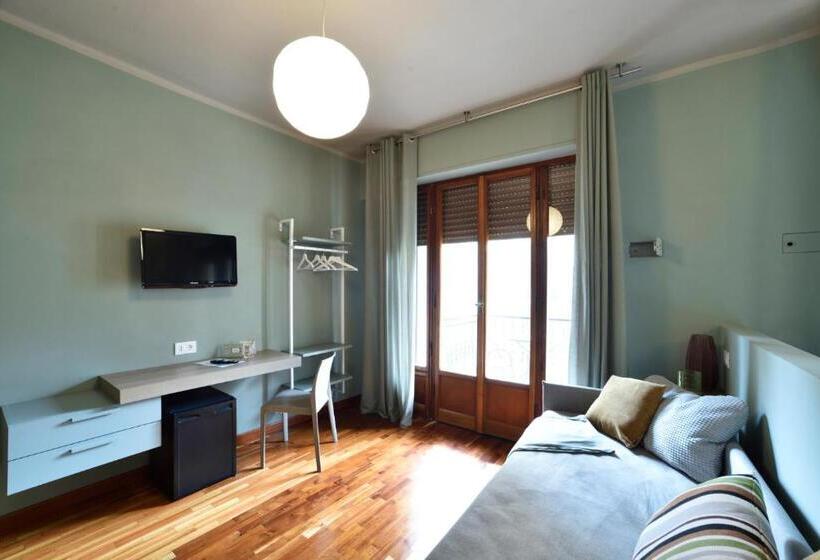 패밀리 룸, Bristol